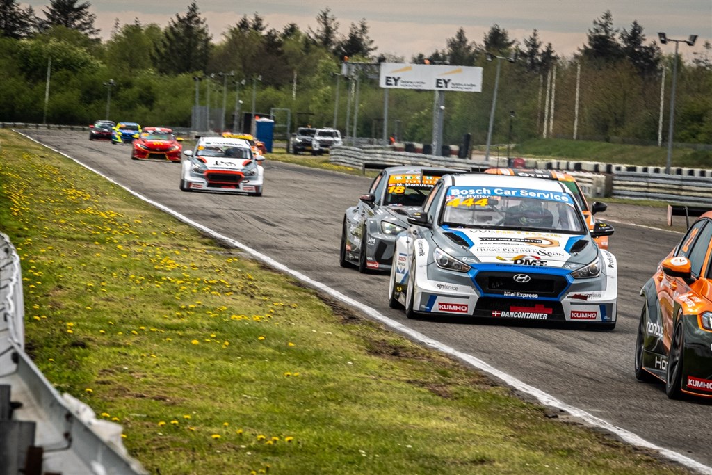 Vigtige point på kontoen efter hård TCR-premiere
(Foto: Grippo)